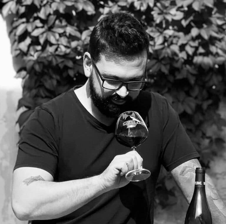 Guillaume Thepegnier, caviste et gérant de In Vino